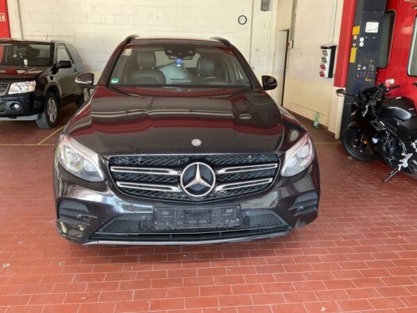 Mercedes-Benz GLC-Klasse GLC 250 4Matic AMG Line