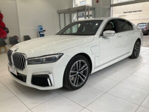 BMW 7er 745e M Sport 2021