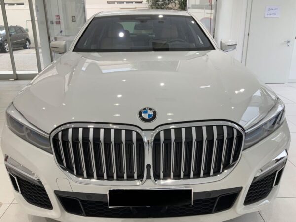BMW 7er 745e M Sport 2021
