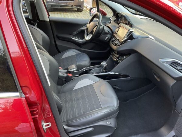 Peugeot 2008 1.2 PureTech Allure 2017