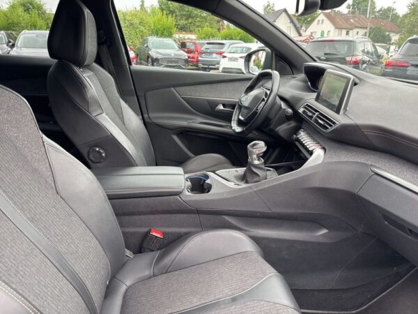 Peugeot 3008 1.2 PureTech 2019