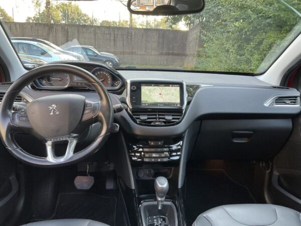 Peugeot 2008 1.2 PureTech Allure 2017