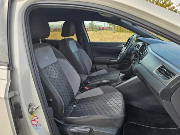 Volkswagen Taigo 1.0 TSI R-Line DSG