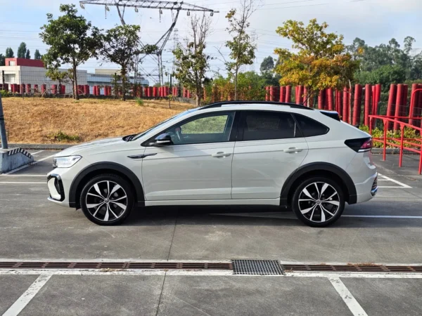 Volkswagen Taigo 1.0 TSI R-Line DSG