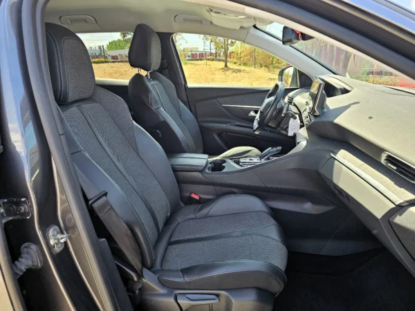 Peugeot 3008 1.5 BlueHDi Allure EAT8