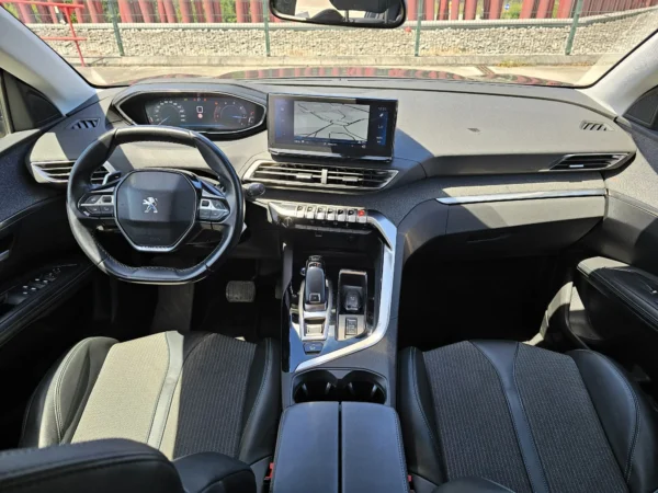 Peugeot 3008 1.5 BlueHDi Allure EAT8