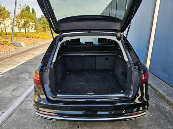 Audi A4 Avant 30 TDI S tronic